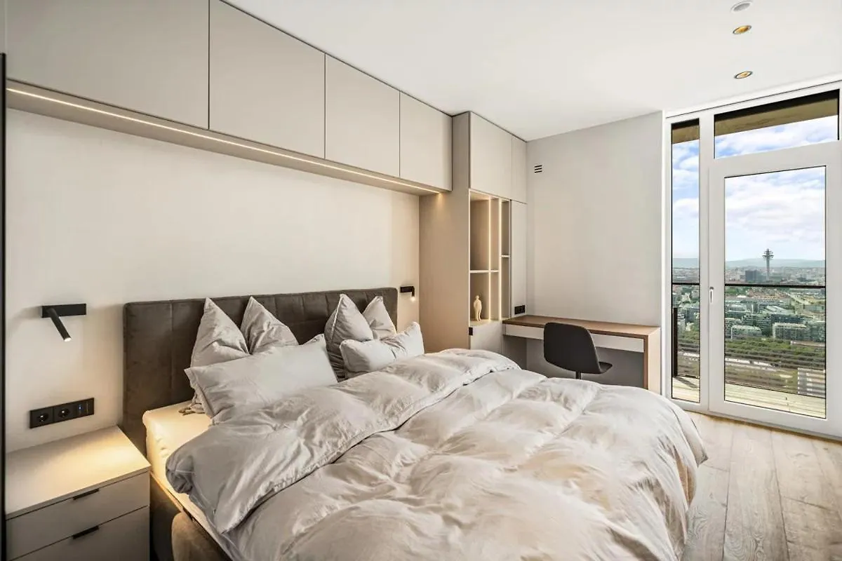 Appartamento Luxurious Penthouse Triiiple Towers - What'App - 0034-656-619-782 - For Reservations! Vienna Austria