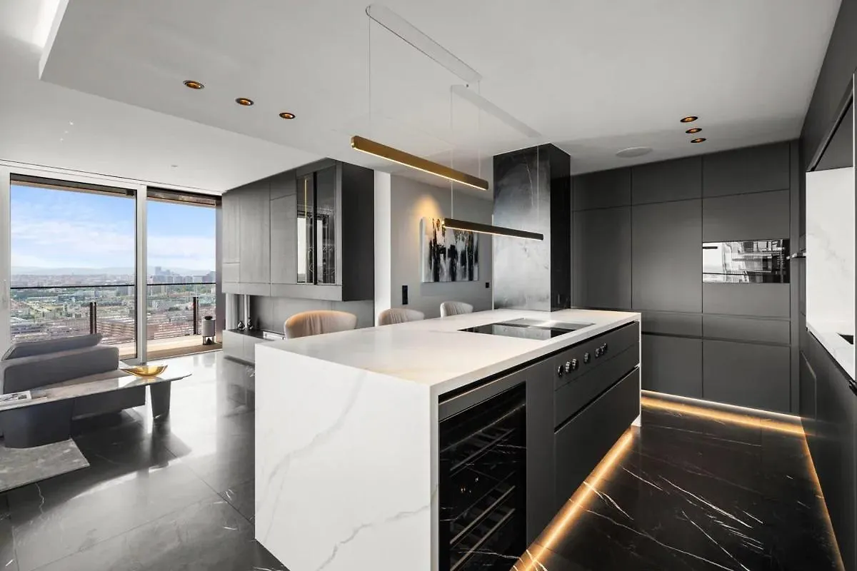 Appartamento Luxurious Penthouse Triiiple Towers - What'App - 0034-656-619-782 - For Reservations! Vienna Austria